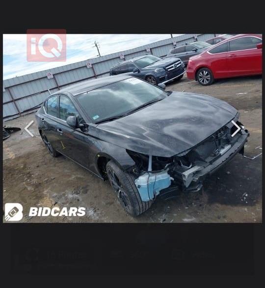 نيسان ألتيما